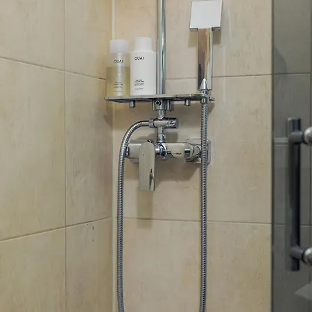 Apartment Luxury In Cozy Spacious Near Heart Of Warsaw