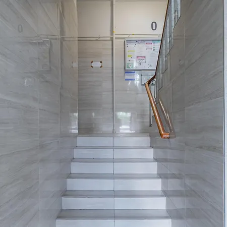 דירה Luxury In Cozy Spacious Near Heart Of
