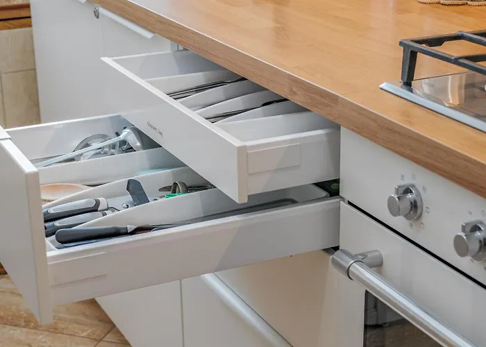 Apartment Luxury In Cozy Spacious Near Heart Of