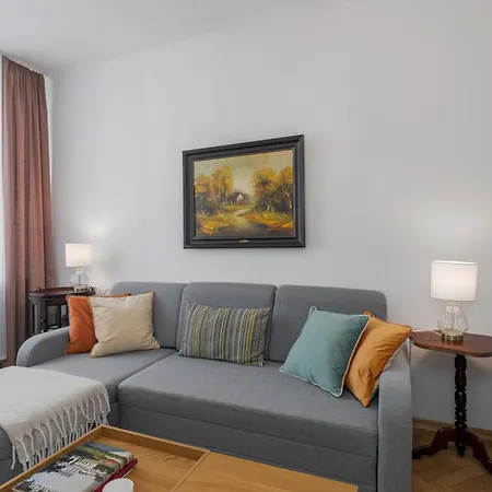 Luxury In Cozy Spacious Near Heart Of * Varsovia